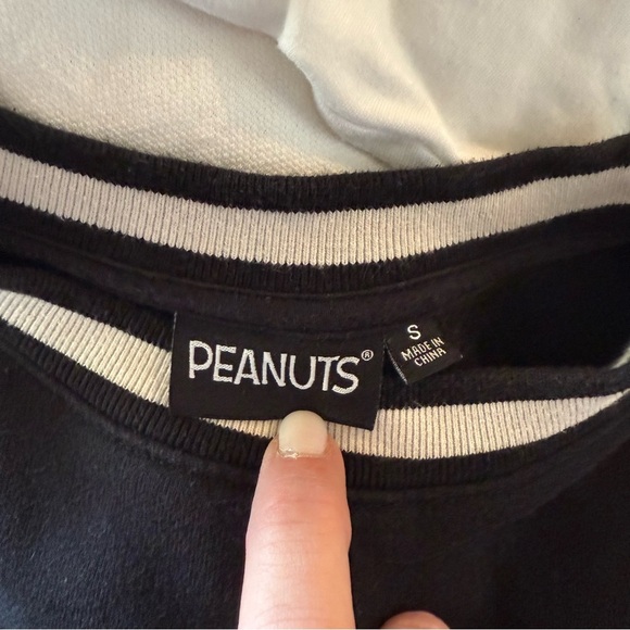 Peanuts “Joe Cool” Black Crewneck Sweater with Snoopy Design - Picture 6 of 9